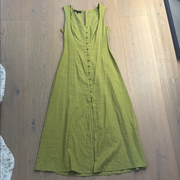 Dresses & Skirts - Sleeveless Button-Front Maxi Dress in Olive Green